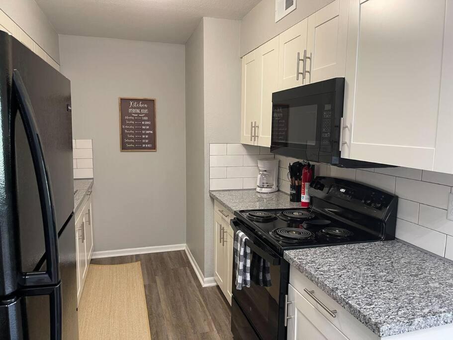 The Delores - 2 Bedroom Apt In Quilt Town, Usa ハミルトン  エクステリア 写真