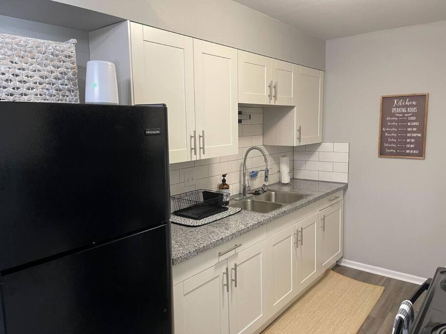 The Delores - 2 Bedroom Apt In Quilt Town, Usa ハミルトン  エクステリア 写真